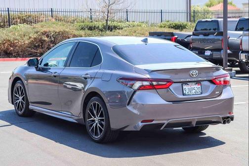 Predawn Gray Mica 2024 Toyota Camry SE