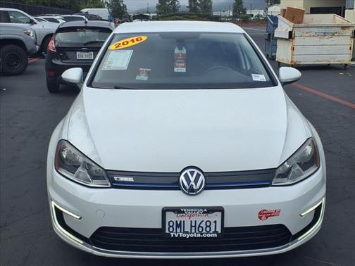 2016 Volkswagen e-Golf SE