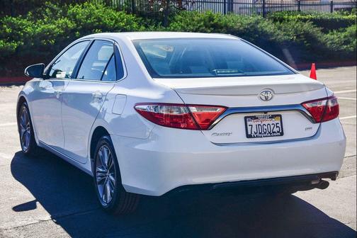 2015 Toyota Camry SE