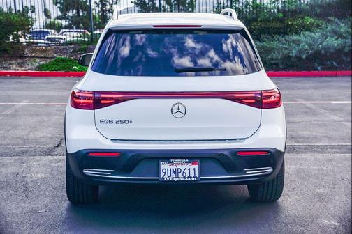 2025 Mercedes-Benz EQB 250 Base