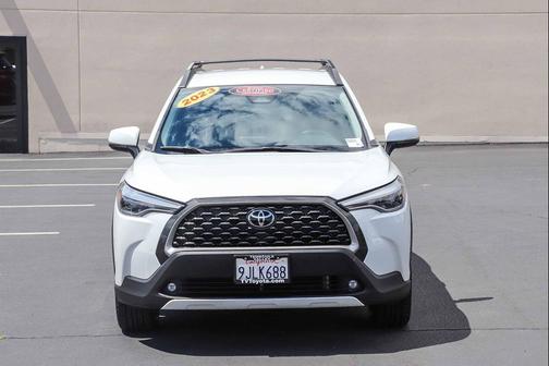 Wind Chill Pearl 2023 Toyota Corolla Cross XLE