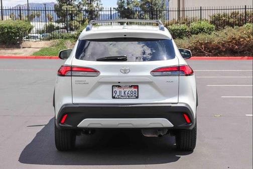Wind Chill Pearl 2023 Toyota Corolla Cross XLE