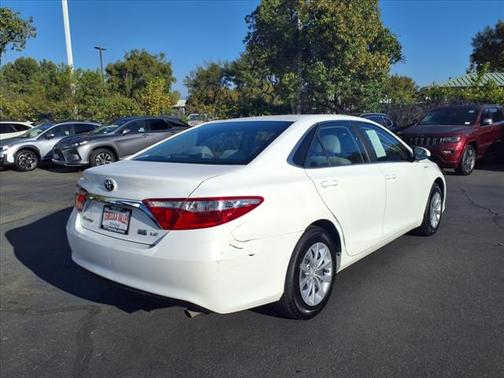 2017 Toyota Camry Hybrid LE