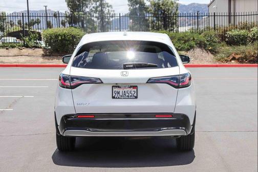 Platinum White Pearl 2024 Honda HR-V EX-L