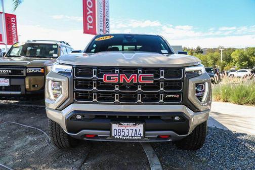 2024 GMC Canyon AT4