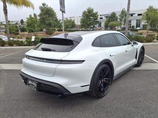 2023 Porsche Taycan Cross Turismo 4