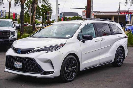 2024 Toyota Sienna XSE 7 Passenger