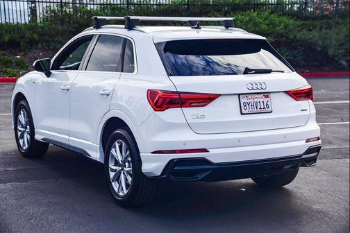 2022 Audi Q3 45 S line Premium