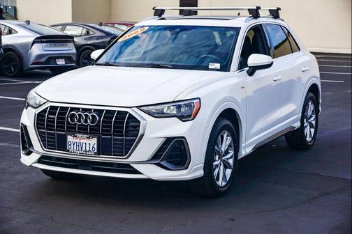 2022 Audi Q3 45 S line Premium