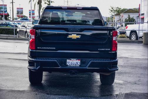 2022 Chevrolet Silverado 1500 Custom
