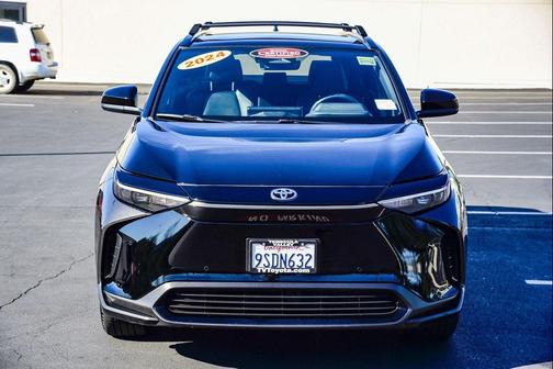2024 Toyota bZ4X XLE