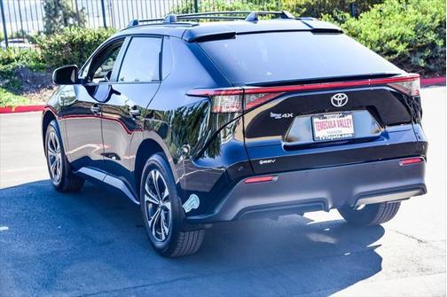 2024 Toyota bZ4X XLE