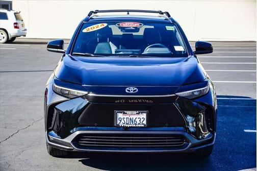 2024 Toyota bZ4X XLE