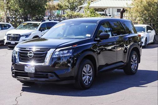 Super Black 2025 Nissan Pathfinder S FWD