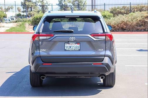 Magnetic Gray Metallic 2025 Toyota RAV4 XLE Premium