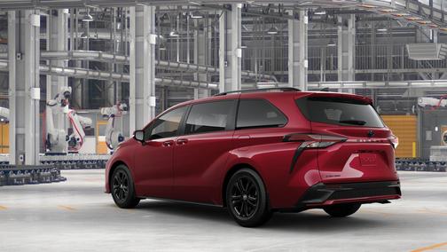 2025 Toyota Sienna XSE 7 Passenger