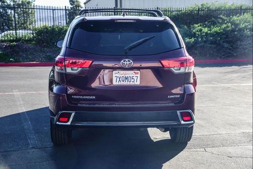 2017 Toyota Highlander Limited Platinum