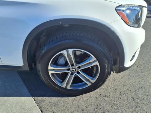 2018 Mercedes-Benz GLC 300 Base