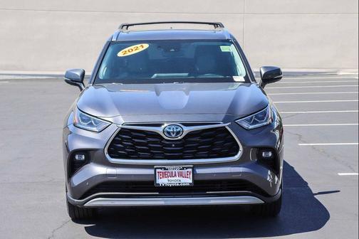 Magnetic Gray Metallic 2021 Toyota Highlander Hybrid Platinum