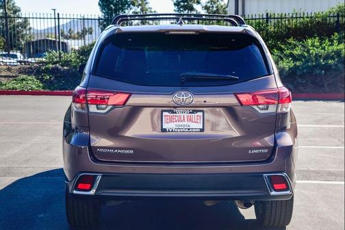 2017 Toyota Highlander Limited Platinum