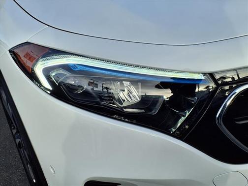 2023 Mercedes-Benz EQB 300 4MATIC