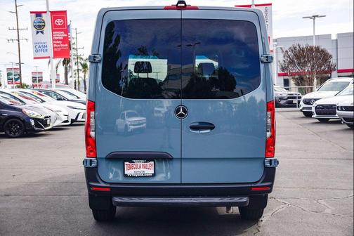 2023 Mercedes-Benz Sprinter 2500 Crew 144 WB