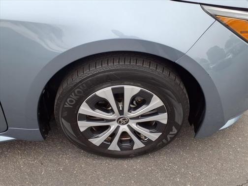 2022 Toyota Corolla Hybrid LE