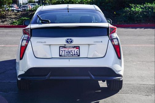 2016 Toyota Prius Four Touring