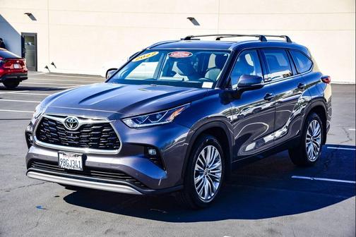 2022 Toyota Highlander Platinum