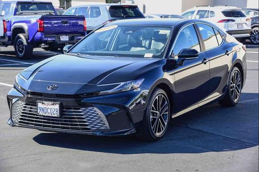 2025 Toyota Camry XLE