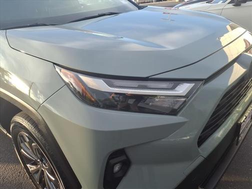 2023 Toyota RAV4 Hybrid XLE Premium