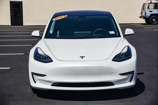 2022 Tesla Model 3 Standard Range