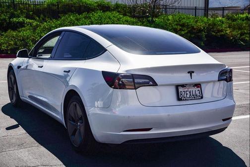 2022 Tesla Model 3 Standard Range