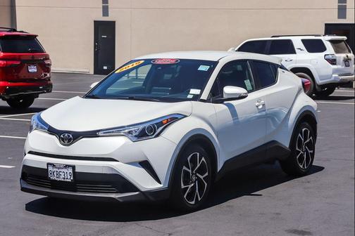 White 2019 Toyota C-HR XLE