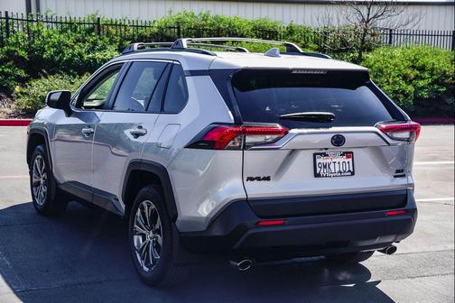 2024 Toyota RAV4 Hybrid XLE Premium