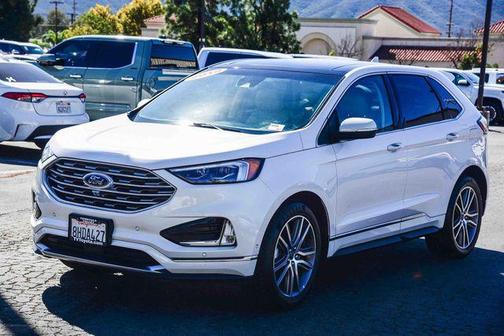 2019 Ford Edge Titanium