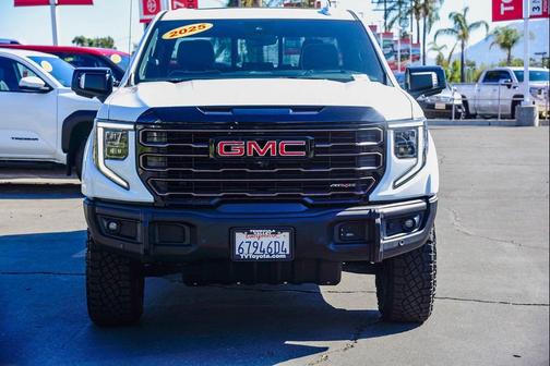 2025 GMC Sierra 1500 AT4X
