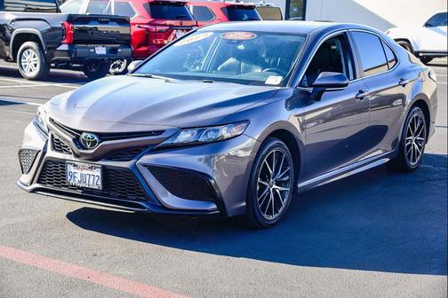2023 Toyota Camry SE