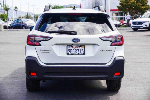2025 Subaru Outback Base