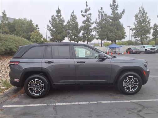2022 Jeep Grand Cherokee 4xe Trailhawk