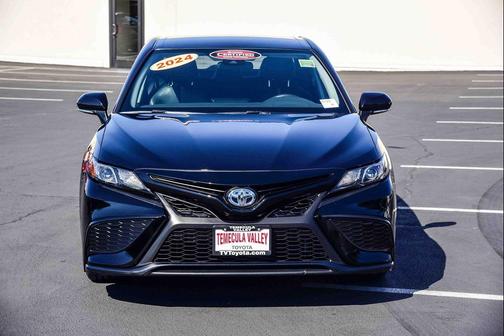 2024 Toyota Camry Hybrid SE