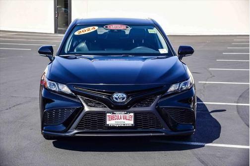 2024 Toyota Camry Hybrid SE