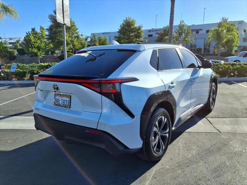 2024 Toyota bZ4X XLE