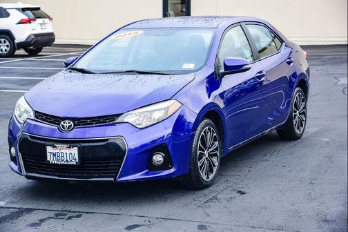 2015 Toyota Corolla S Plus