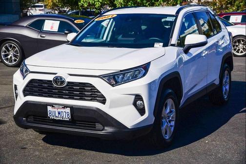 2021 Toyota RAV4 XLE