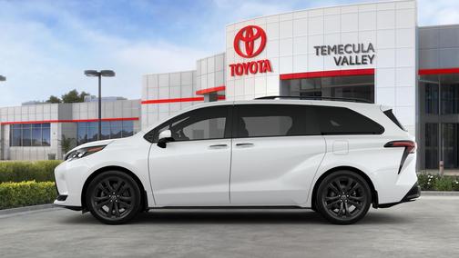 2025 Toyota Sienna XSE 7 Passenger