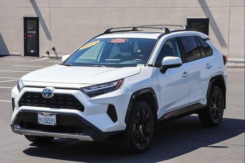 Wind Chill Pearl 2023 Toyota RAV4 Hybrid SE