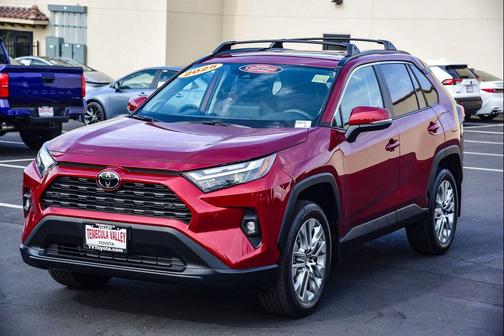 2025 Toyota RAV4 XLE Premium