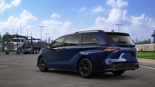 2025 Toyota Sienna XSE 7 Passenger