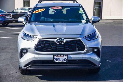 2023 Toyota Highlander LE